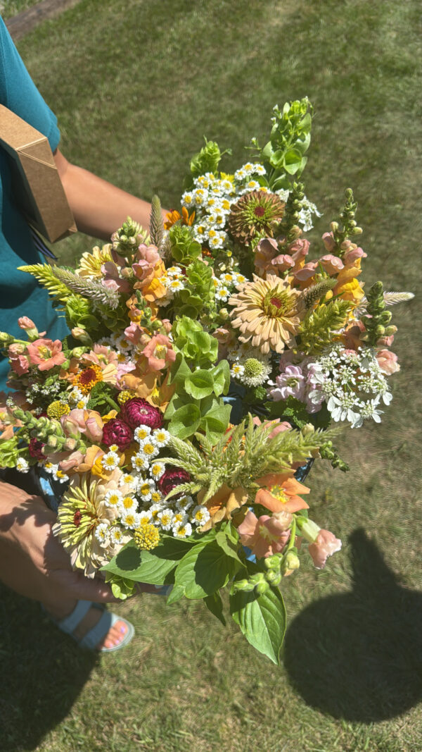 Summer Bouquet Subscription - Image 4
