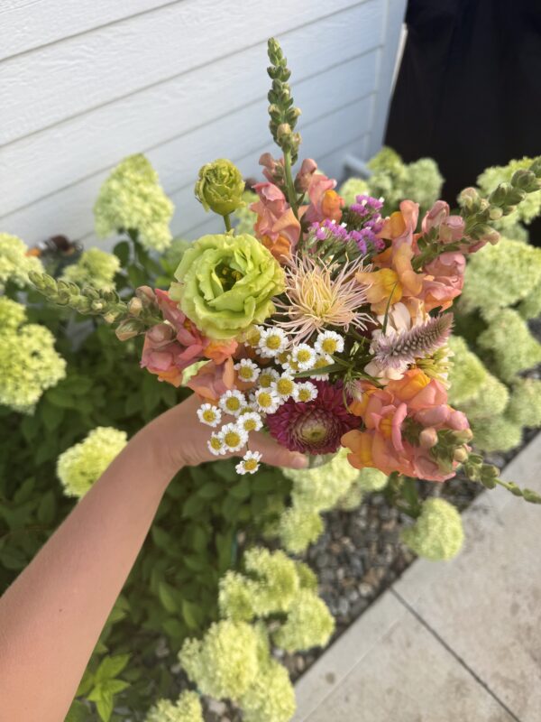 Summer Bouquet Subscription - Image 3